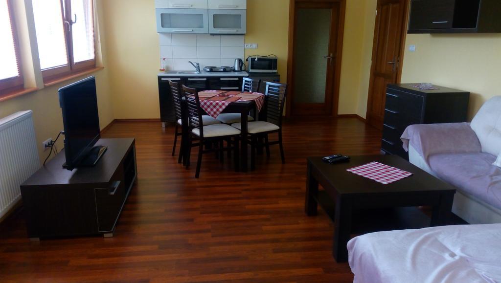 פרשוב Guest House Mladost מראה חיצוני תמונה